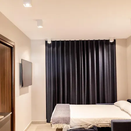 Ramirez Flats Апарт-отель 4*