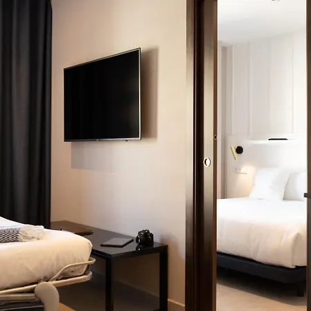 Ramirez Flats 4* Валенсия