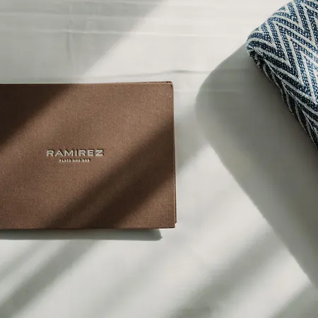 Ramirez Flats Aparthotel
