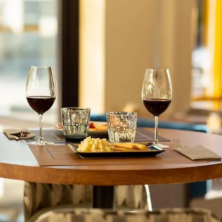 Ramirez Flats 4* Valencie