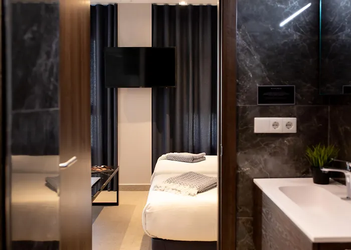 Ramirez Flats Apartmanhotel 4*