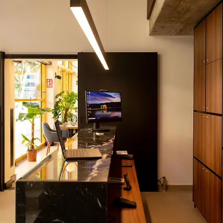 Ramirez Flats Aparthotel 4*